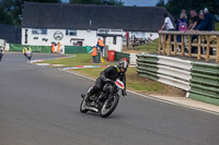 Vintage-motorcycle-club;eventdigitalimages;mallory-park;mallory-park-trackday-photographs;no-limits-trackdays;peter-wileman-photography;trackday-digital-images;trackday-photos;vmcc-festival-1000-bikes-photographs